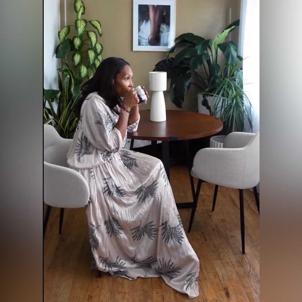 Zara Ecru Ivory Satin Effect Kaftan Maxi Dress - Picture 4 of 8